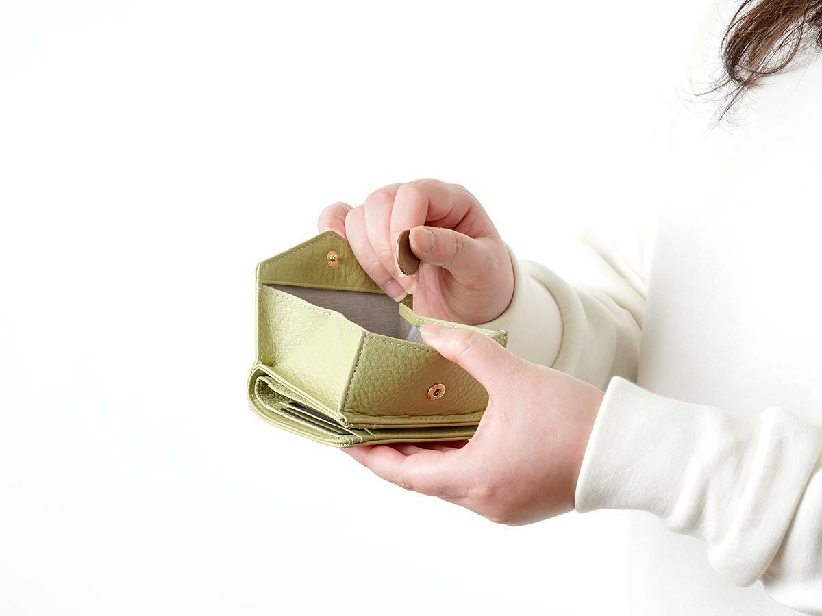 ラフィネ ボックス小銭入れ二つ折り財布