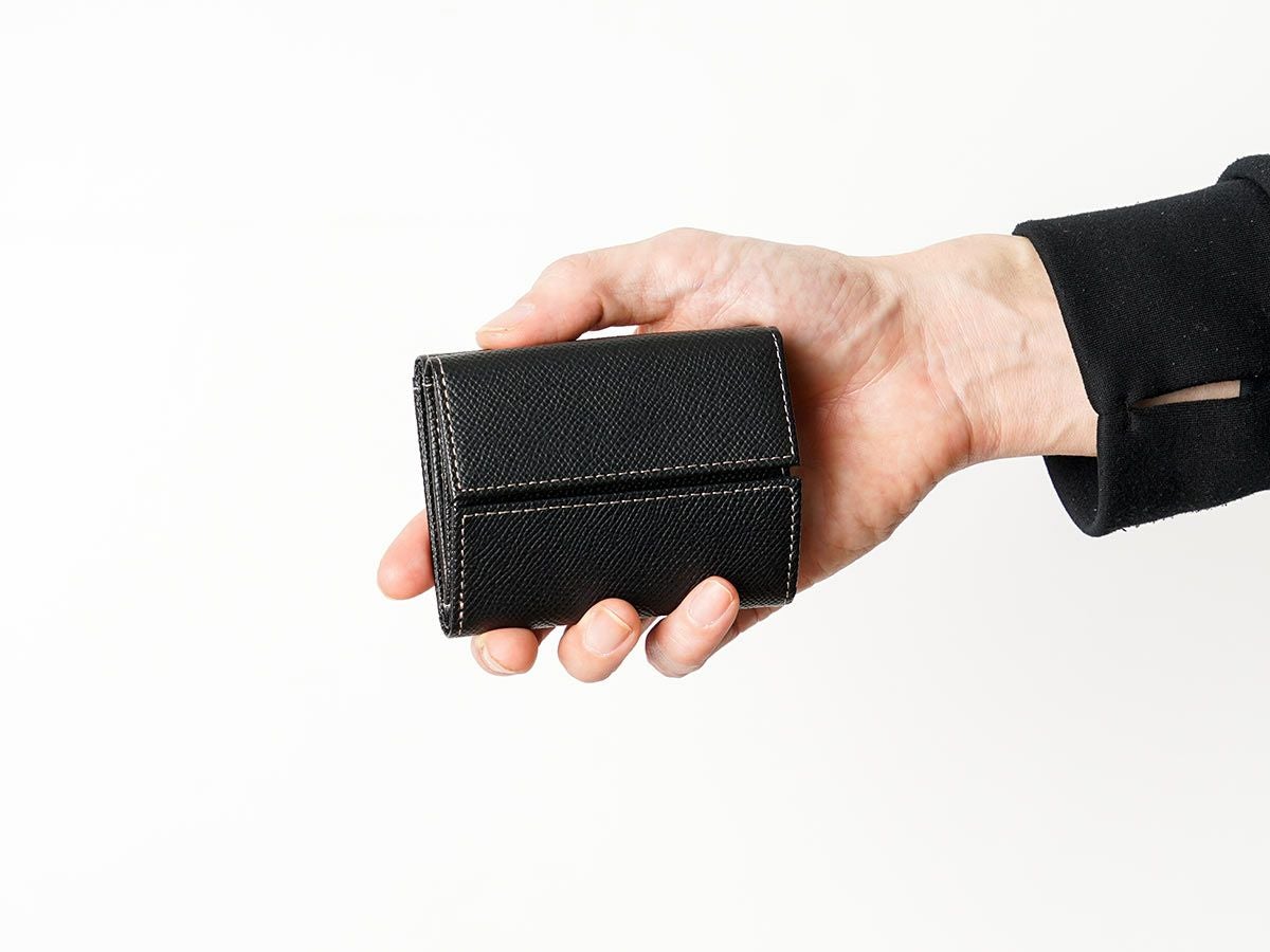 エンボス　スーパーコンパクト札入れ