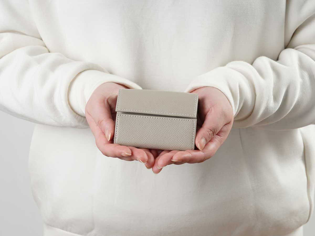 エンボス　スーパーコンパクト札入れ