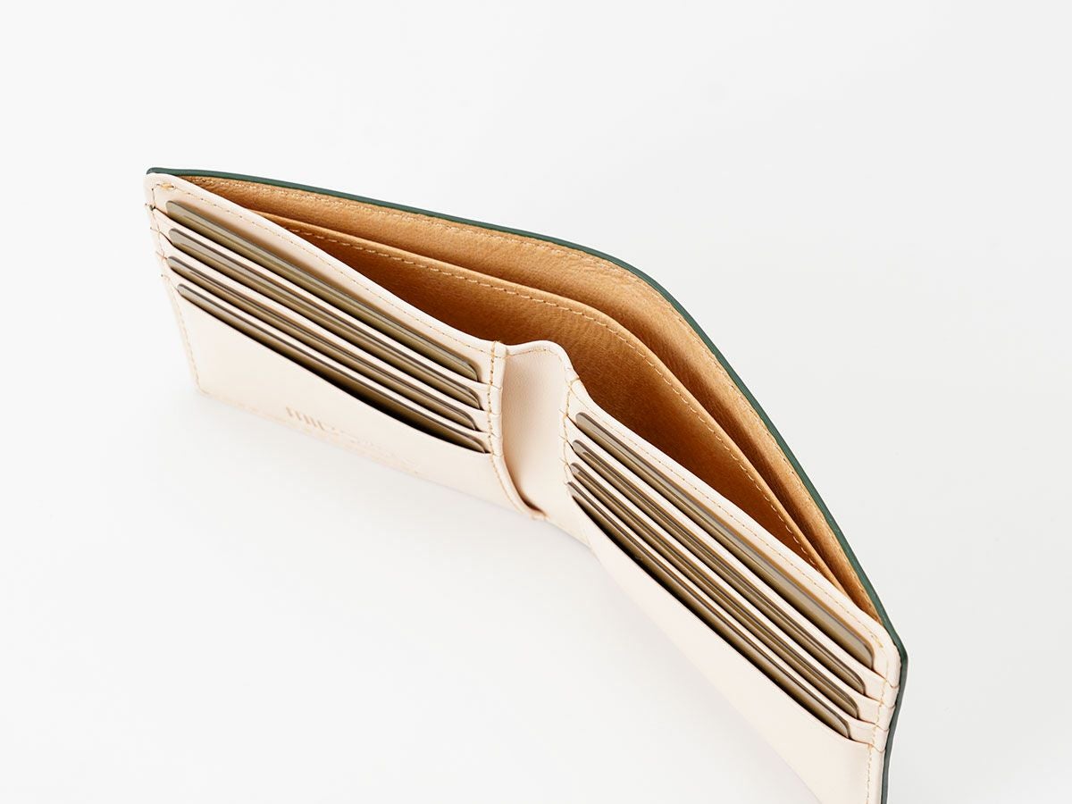 ブライドルレザー　二つ折り財布(小銭入れ無し)