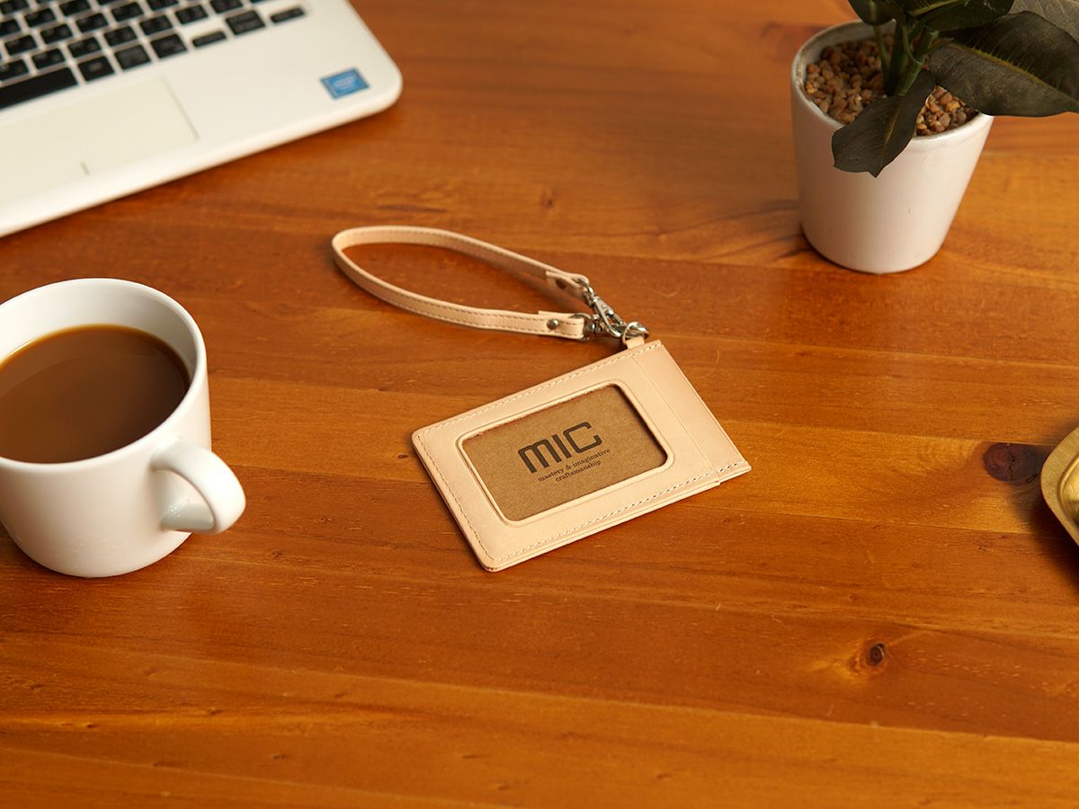 ナチュラルヌメ　パスケース