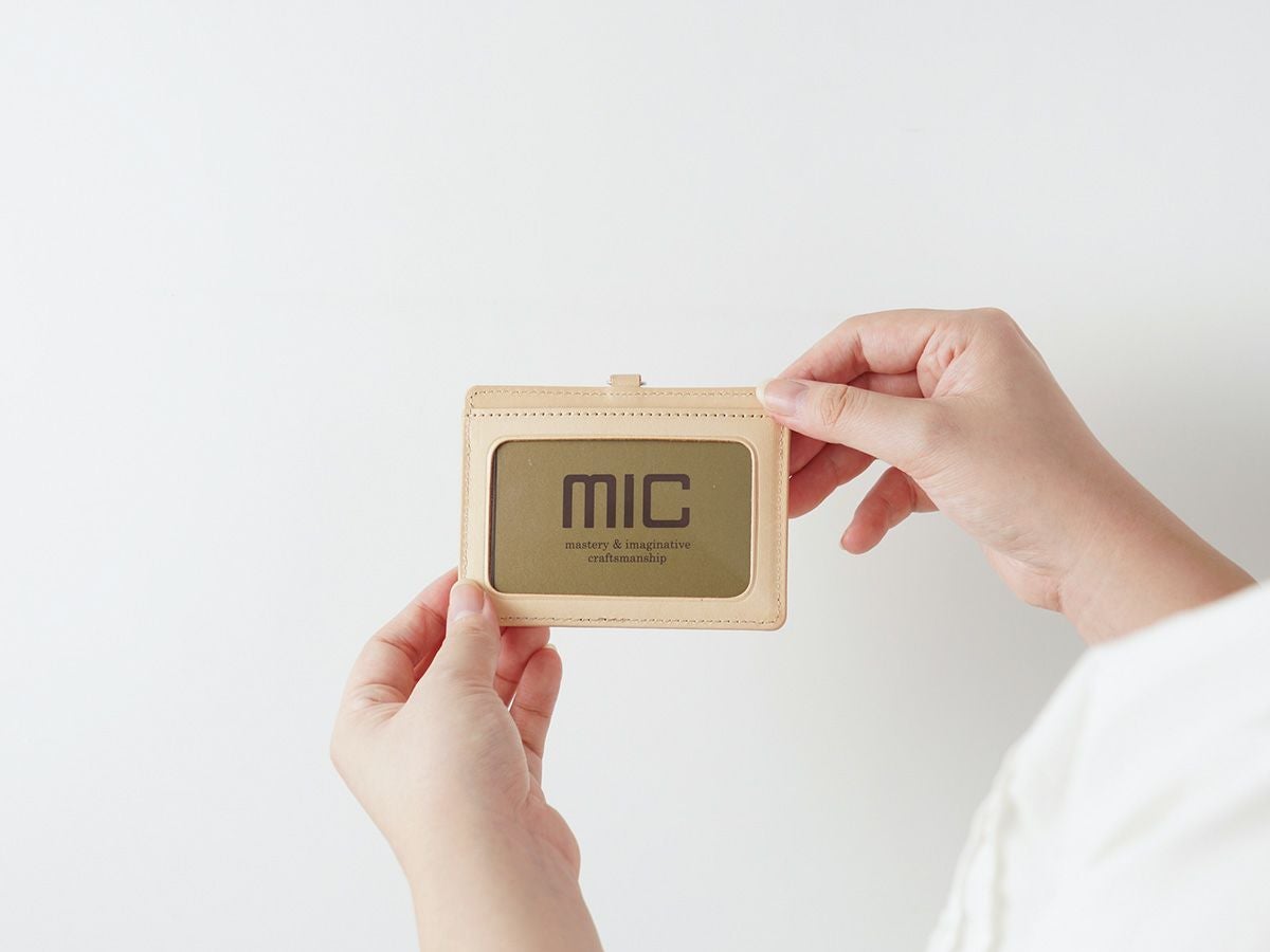 ナチュラルヌメ　IDケース