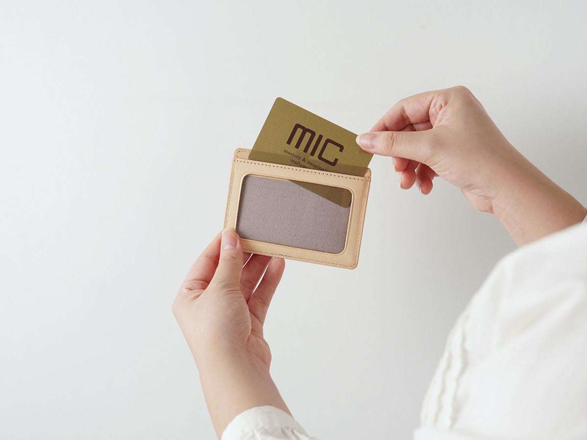 ナチュラルヌメ　IDケース