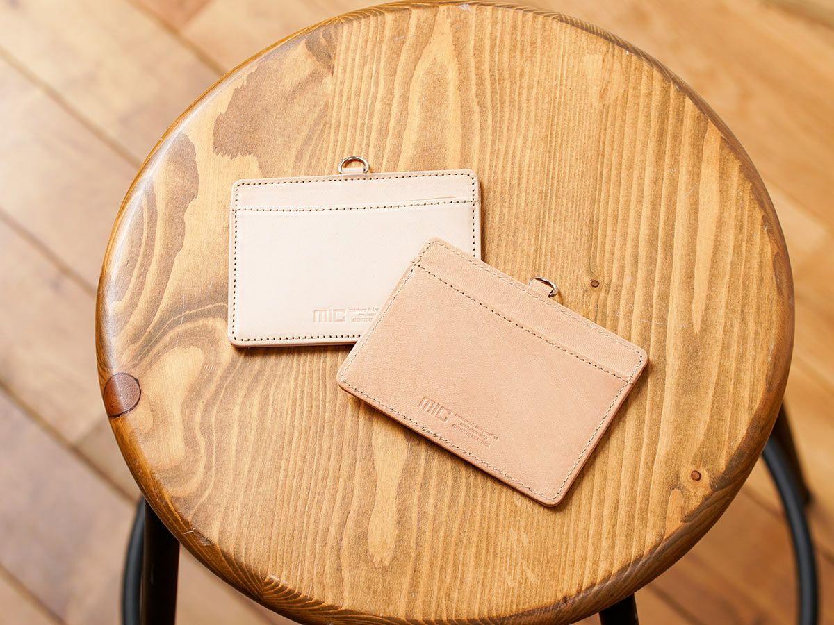 ナチュラルヌメ　IDケース