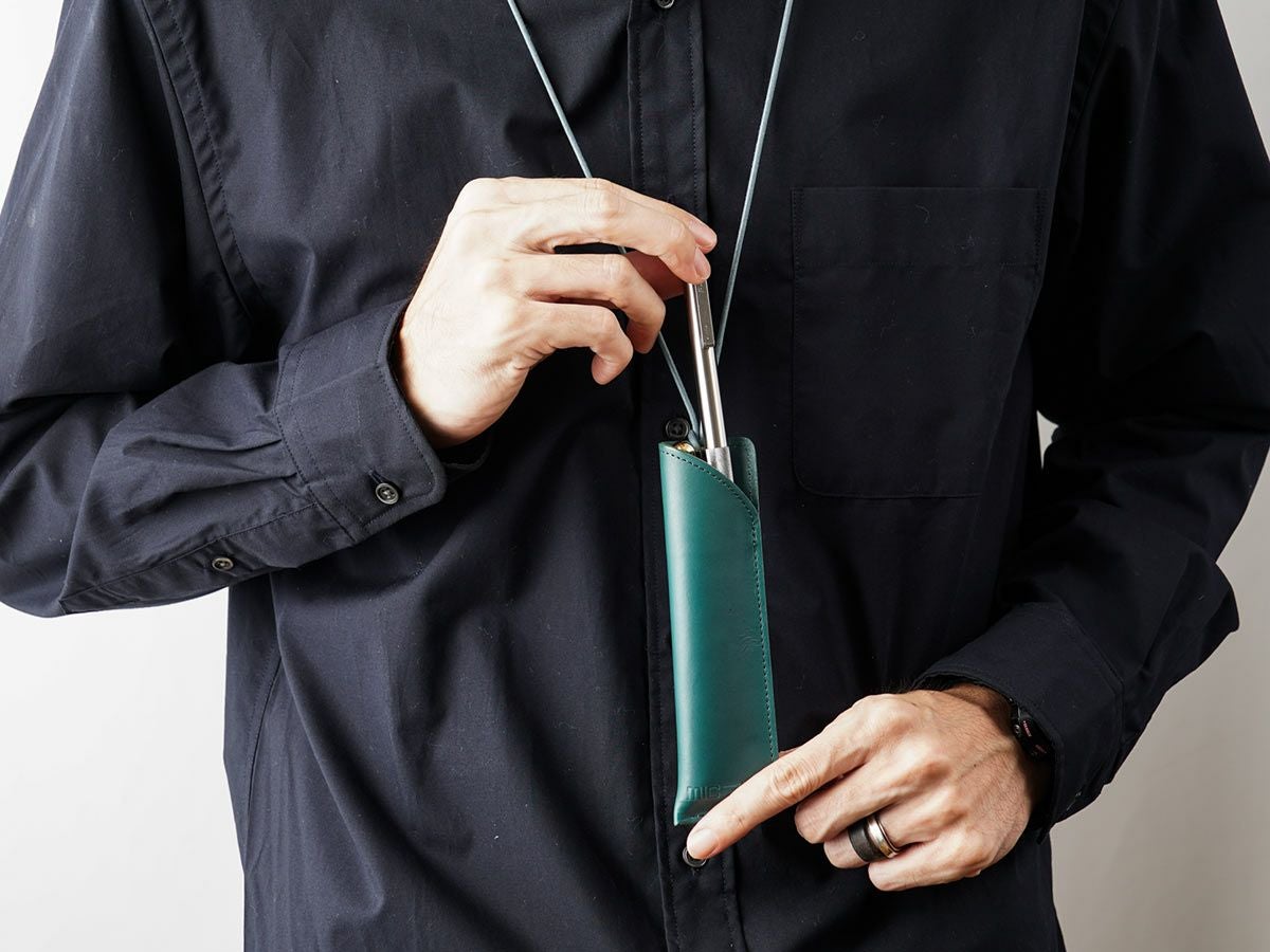 ペーパープルアップ　首かけペンホルダー