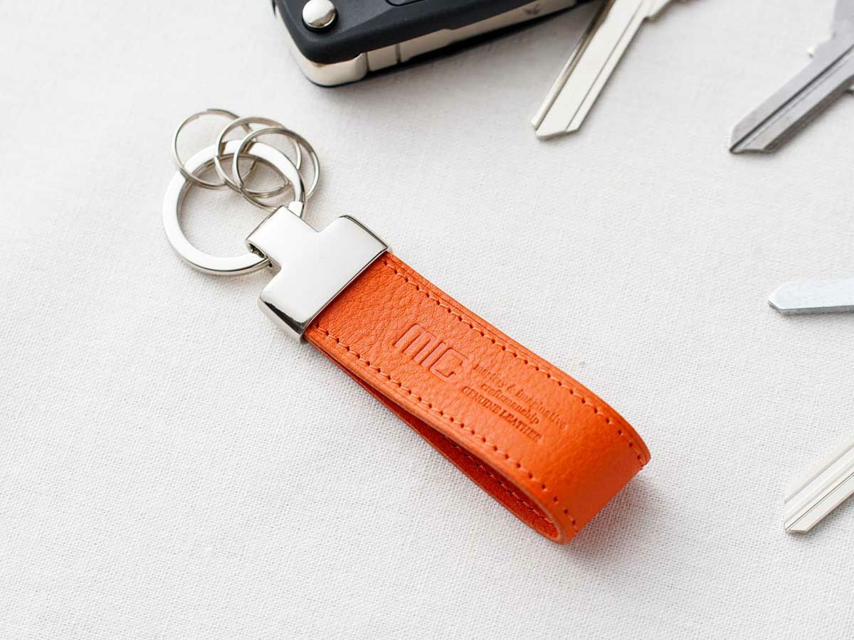 レザーキーホルダー