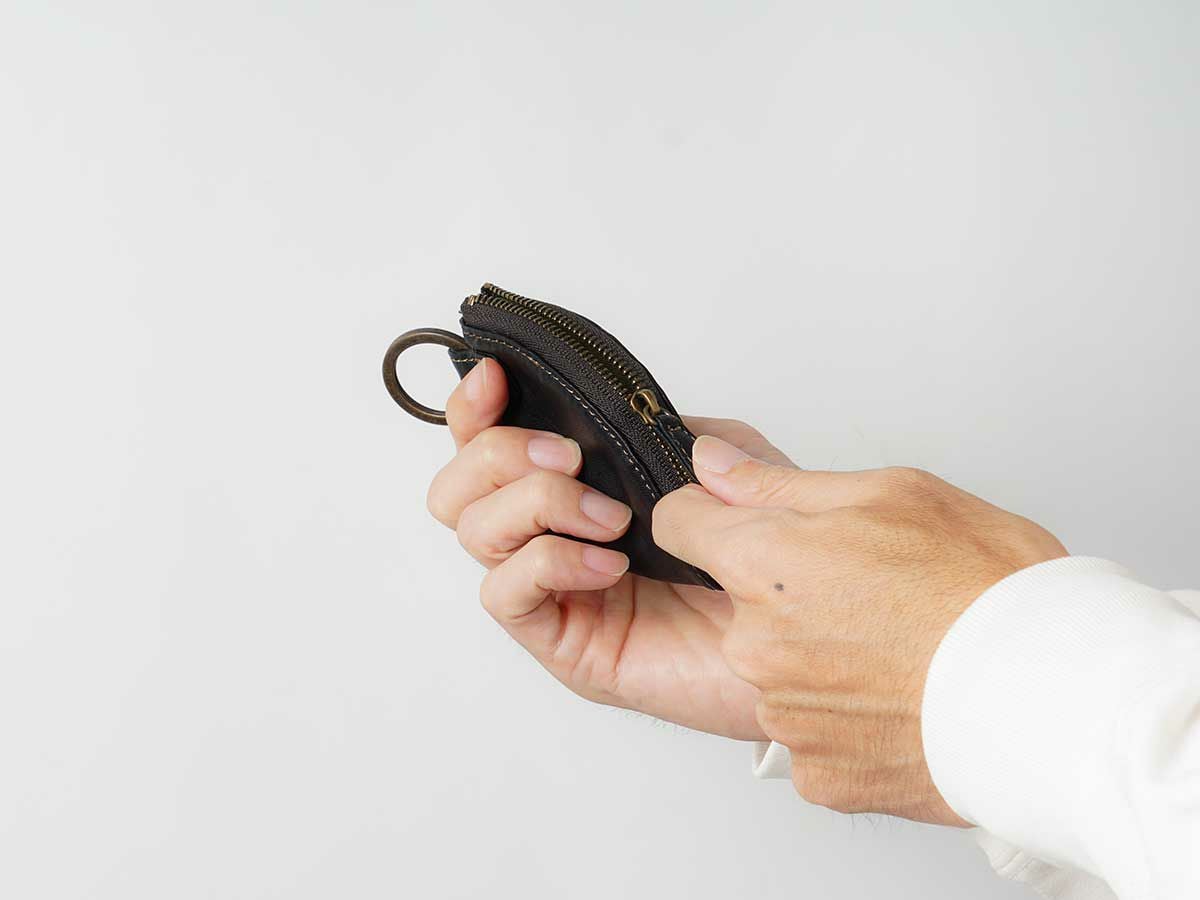 コルレオーネ　ファスナー小銭入れ