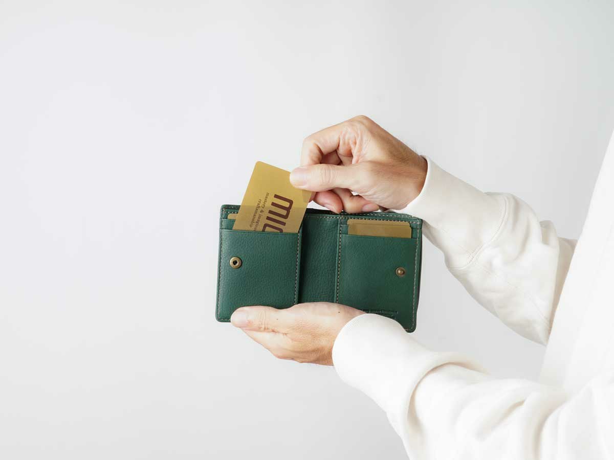 コルレオーネ　ボックス小銭入れ二つ折り財布