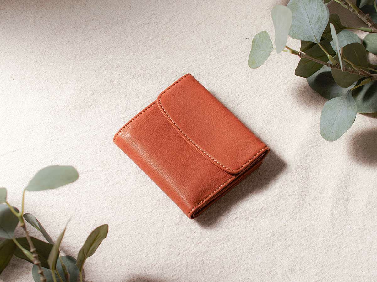 コルレオーネ　外小銭入れ二つ折り財布