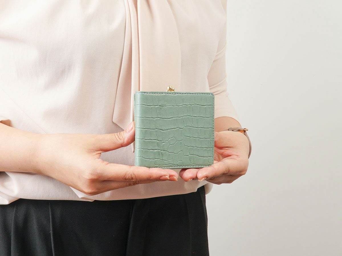 クロコ　外がま口二つ折り財布