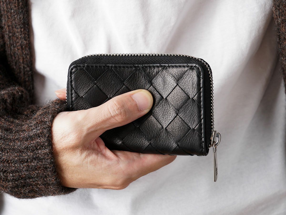 ブラックメッシュ　ラウンドファスナーボックス小銭入れ