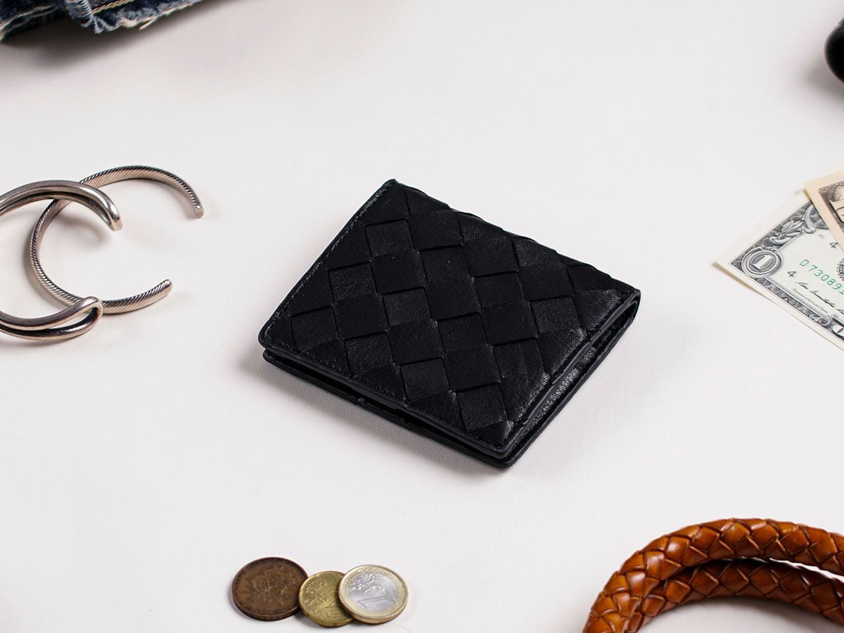 ブラックメッシュ　二つ折りミニ財布