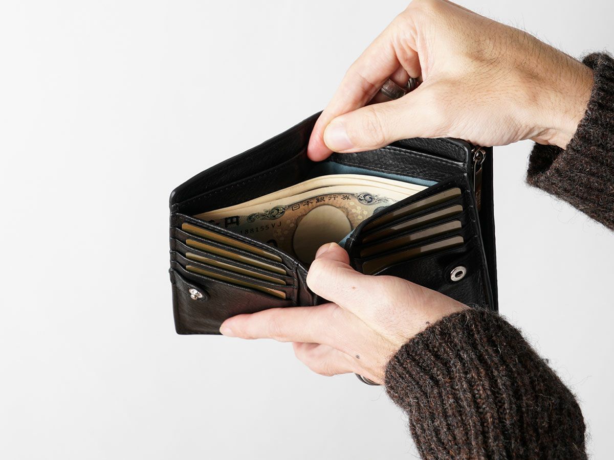 ブラックメッシュ　外L字ファスナー二つ折り財布