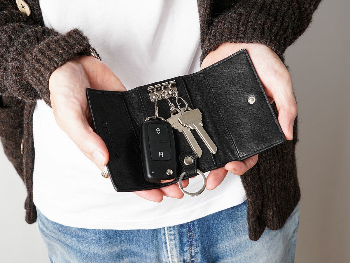 ブラックメッシュ　キーケース