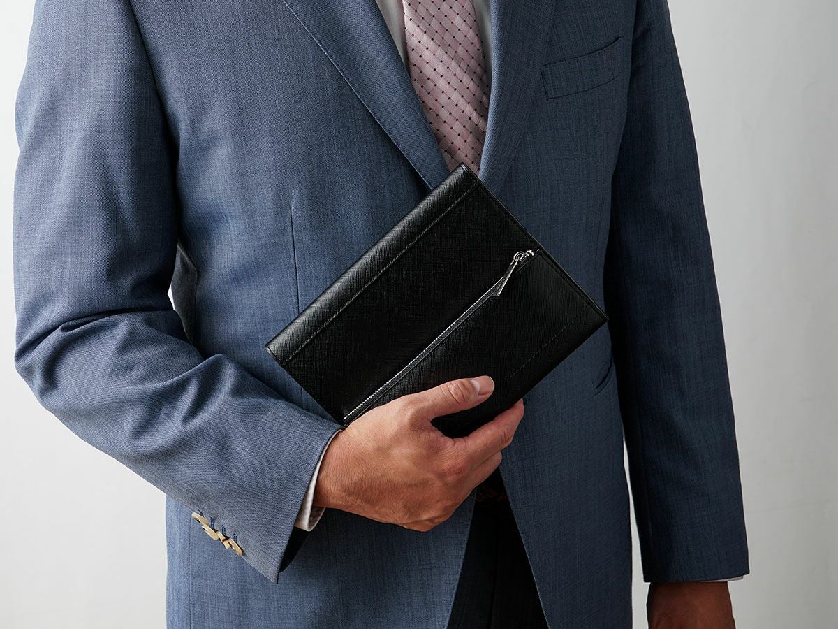 モメンタム　ペンケース付きノートカバー