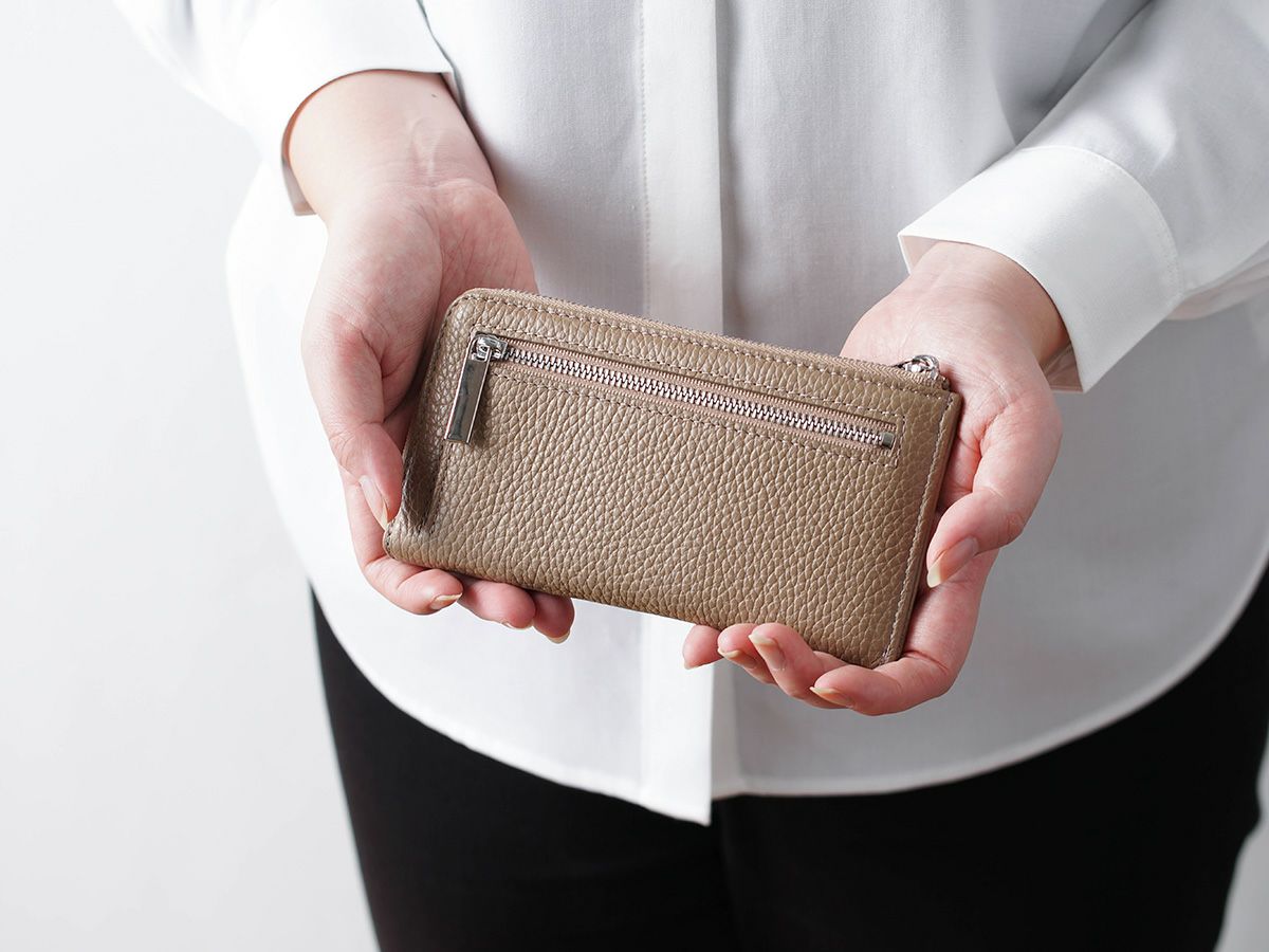 ボルセッタ　コンパクトL字ファスナー長財布