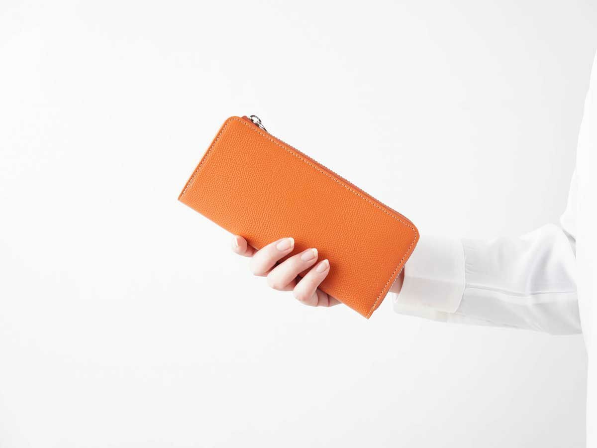 エンボス　L字ファスナー長財布