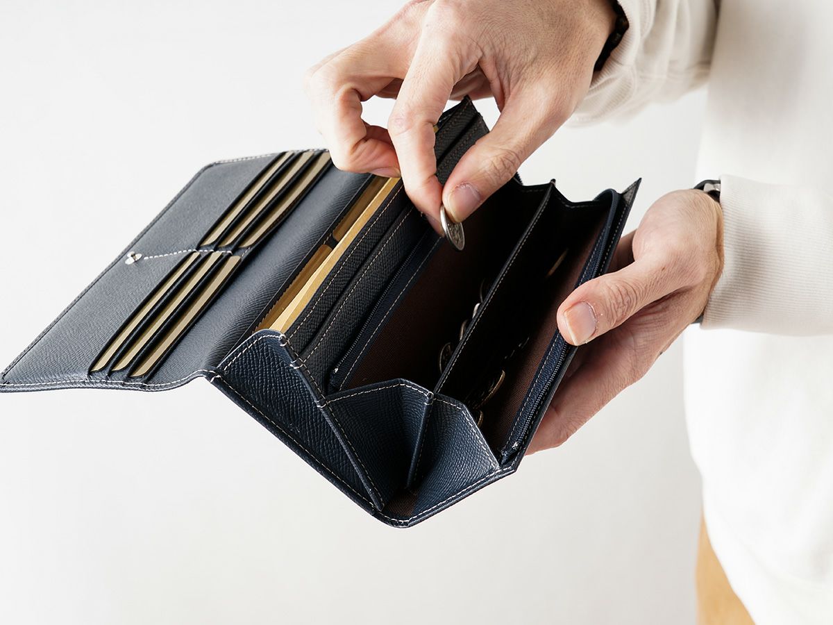 エンボス　中L字ファスナー長財布