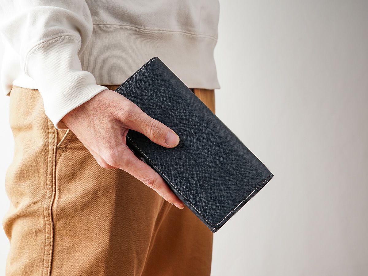 エンボス　中L字ファスナー長財布